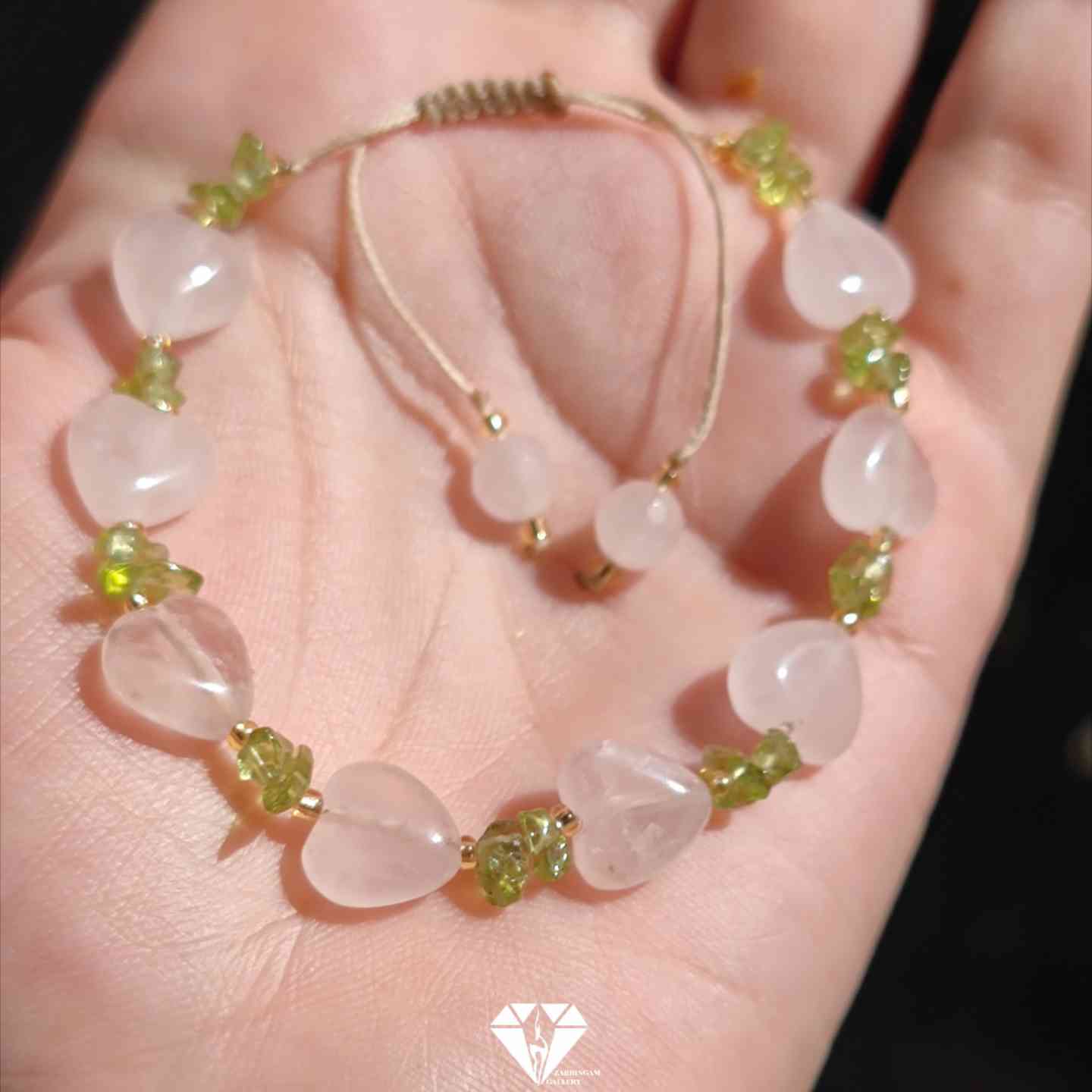 Picsart_25-08-03_21-03-27-351